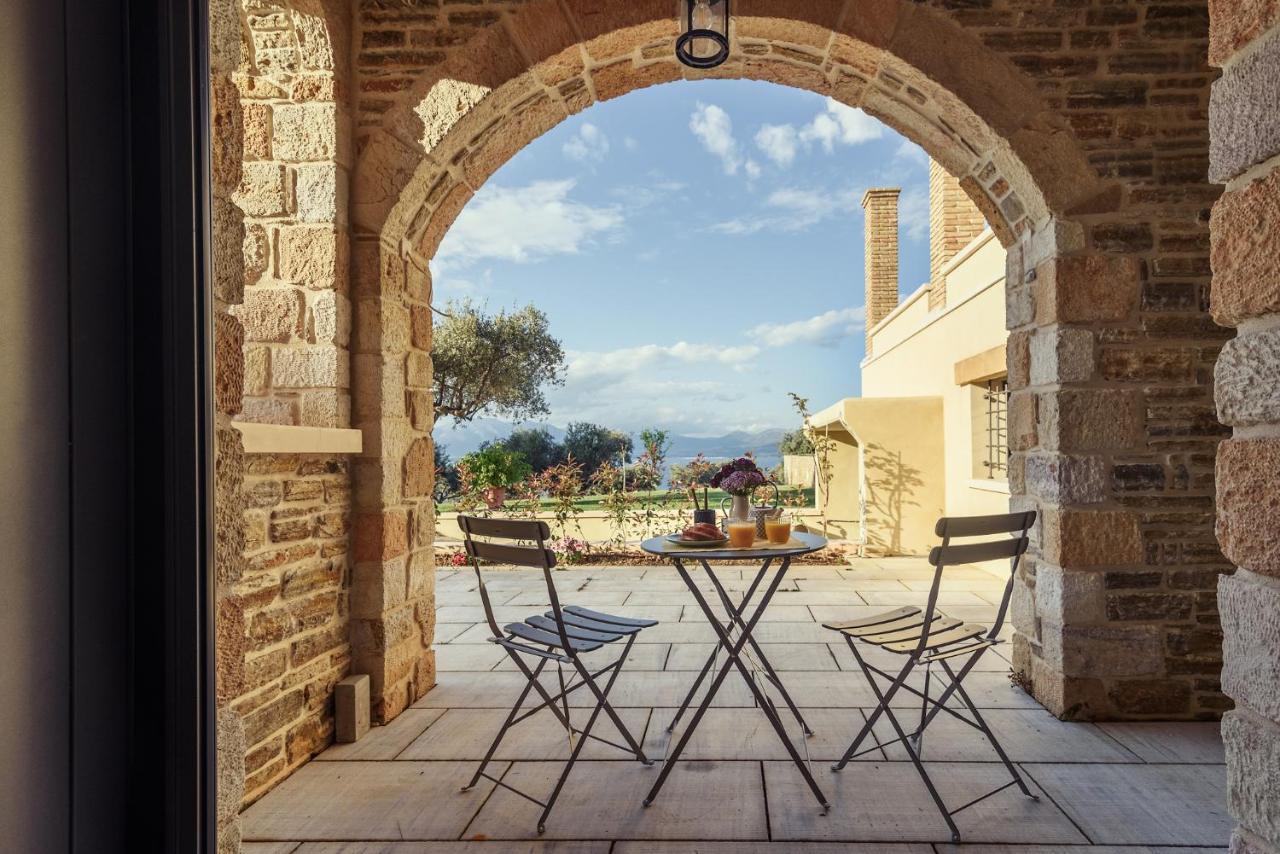 Villa Kalamos / Sea View And Pool Nearby Athens Exterior foto