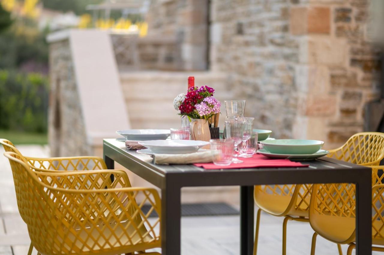 Villa Kalamos / Sea View And Pool Nearby Athens Exterior foto