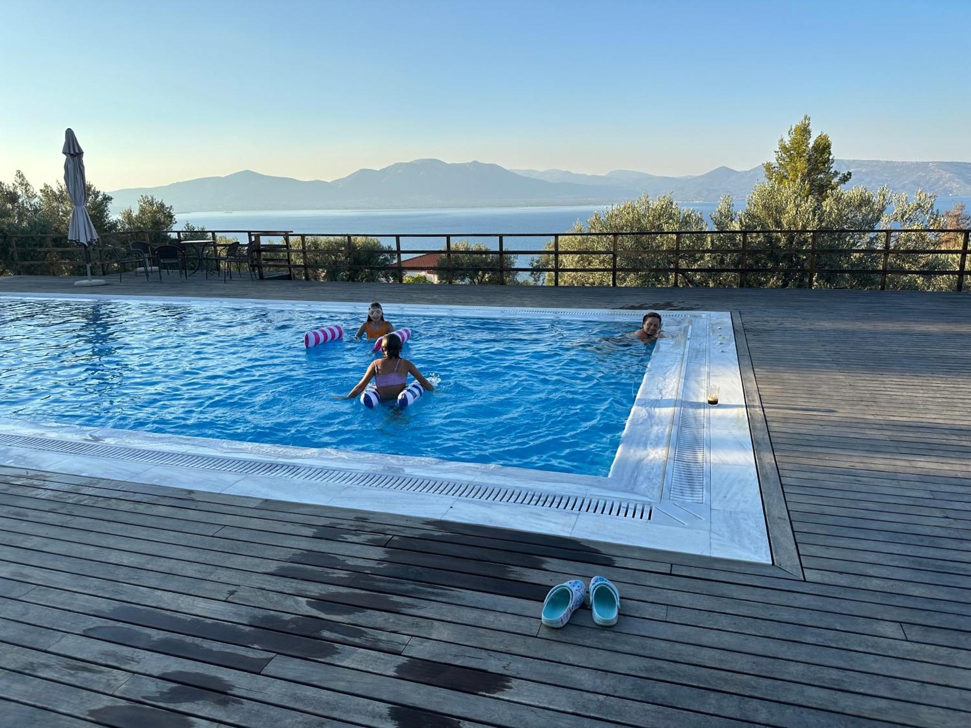 Villa Kalamos / Sea View And Pool Nearby Athens Exterior foto